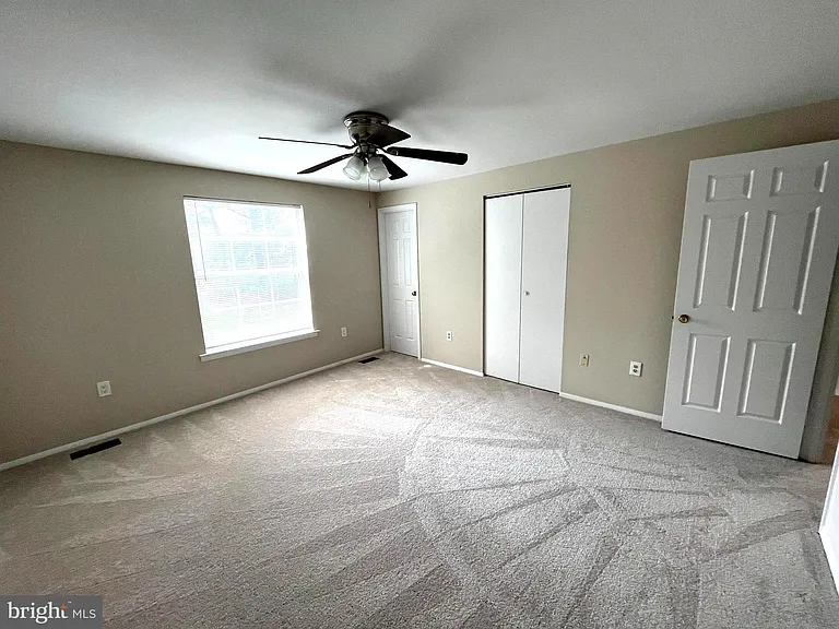 15705 Anamosa Dr — Photo 11