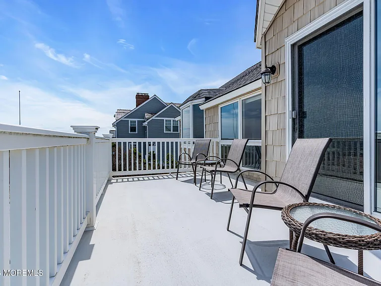 1501 Ocean Ave — Photo 43