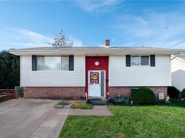 1142 Oak St, Hellertown, PA 18055