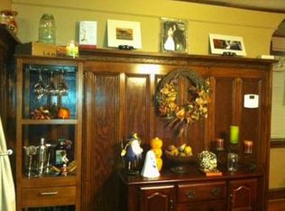 22 Green St, Oxford, NJ 07863