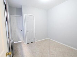 23 Knowles St #3R, Yonkers, NY 10705