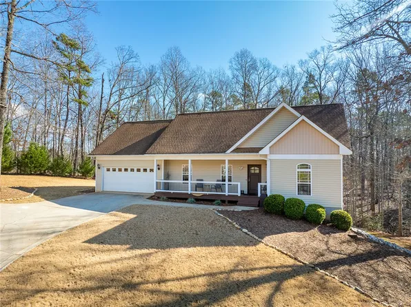308 Ridgeside Ct, West Union, SC 29696