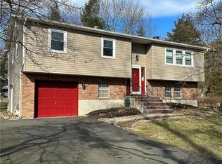 62 Grand Ave, Tappan, NY 10983
