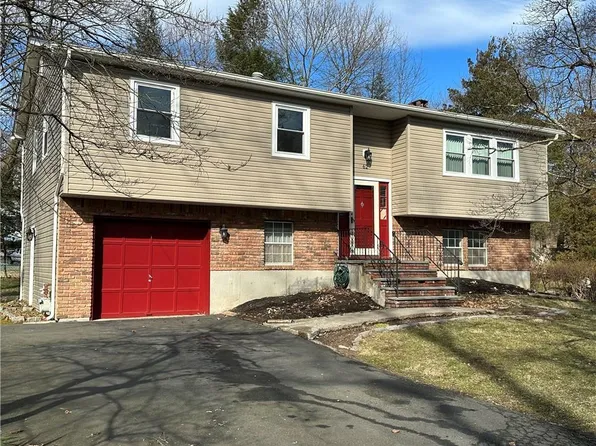62 Grand Avenue, Tappan, NY 10983