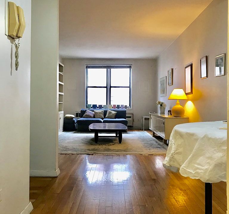 1st image of 211 E 18th St APT 6L