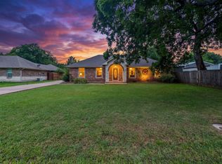 712 S Grand St, Wolfe City, TX 75496