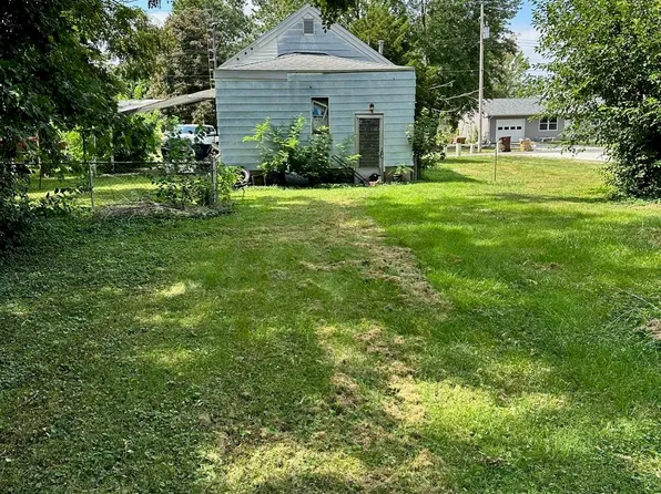 1422 Cindy Ln, Taylorville, IL 62568