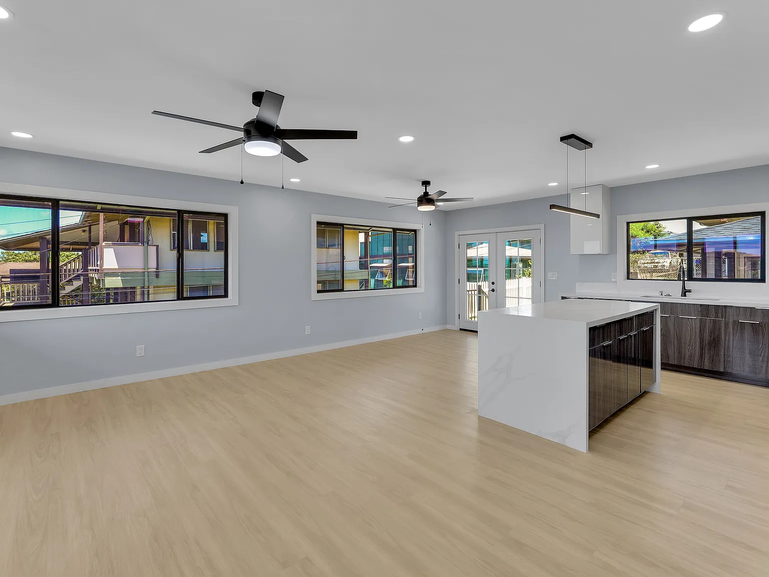 4 bed, 1420 sqft, $5,800 — Photo 2