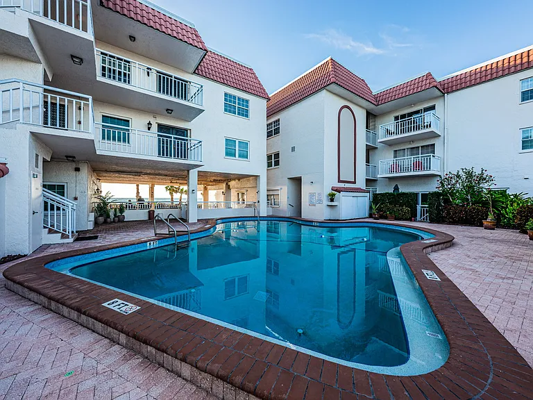 2900 Gulf Blvd #205 — Photo 37