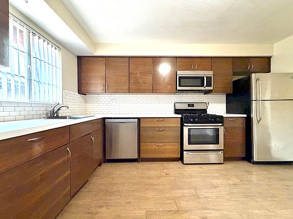 5th image of 4415 N 8th Ave APT 1