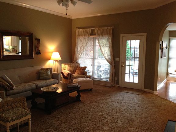 5th image of 209 Auburn Dr