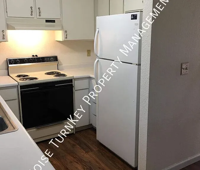 550 E Pennsylvania St — Photo 23