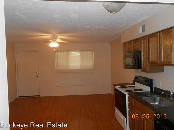 3rd image of 1545 Indianola Ave APT 1B