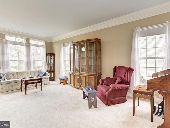 5th image of 12927 Clarks Crossing Dr