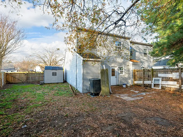 163 Spruance Rd — Photo 24