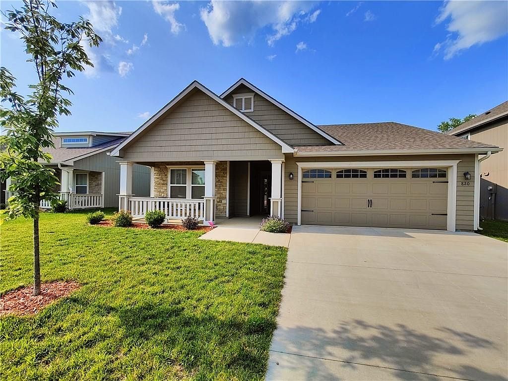 820 W 30th St, Lawrence, KS 66046 Zillow