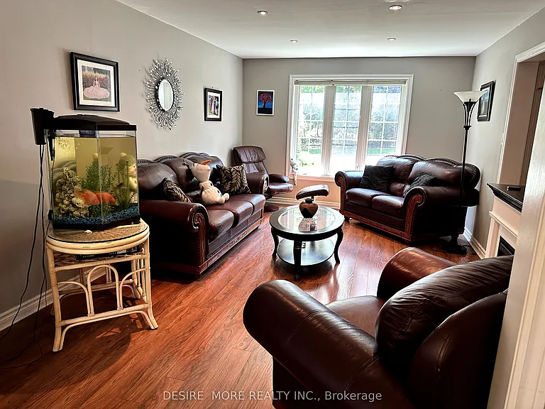 54 Mayfair Dr N #SE — Photo 7