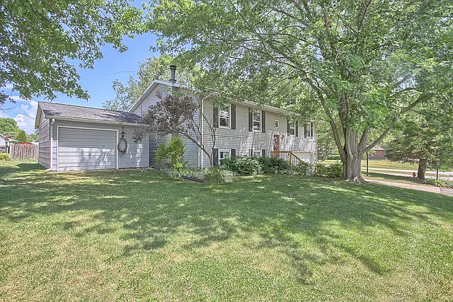 8 Joyce Ln photo 1