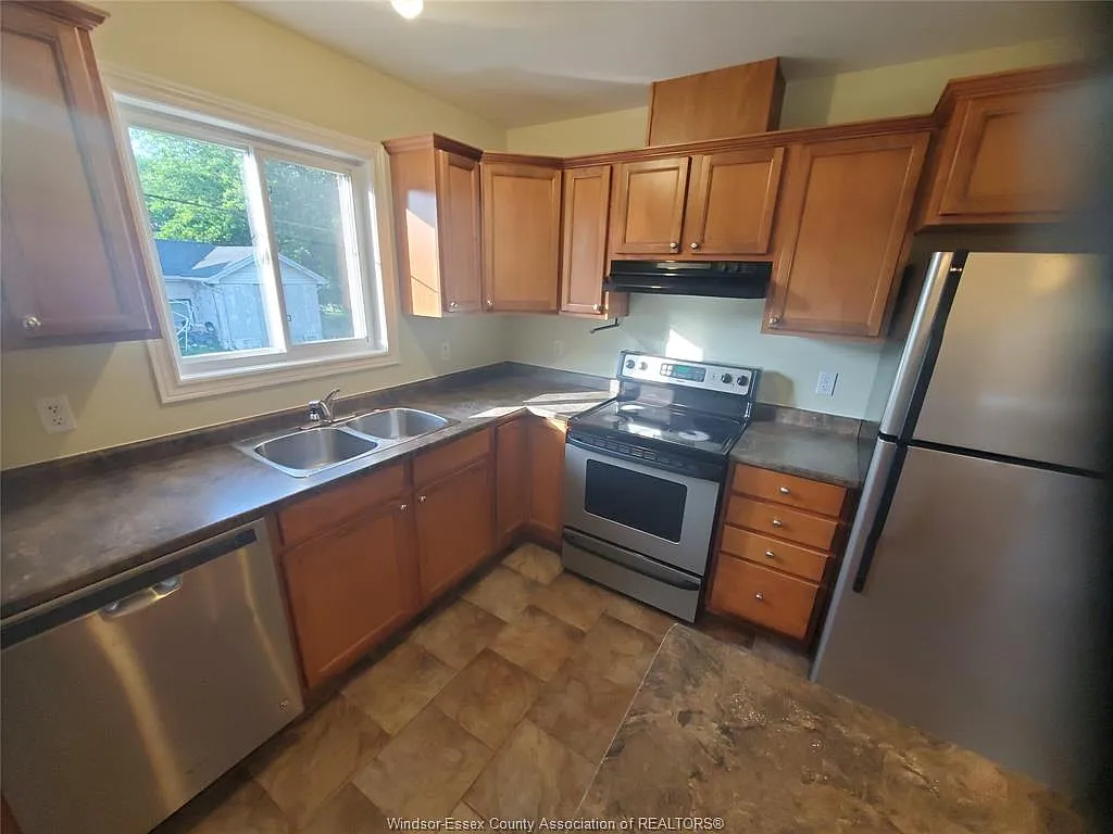 2 bed, $1,695 — Photo 4