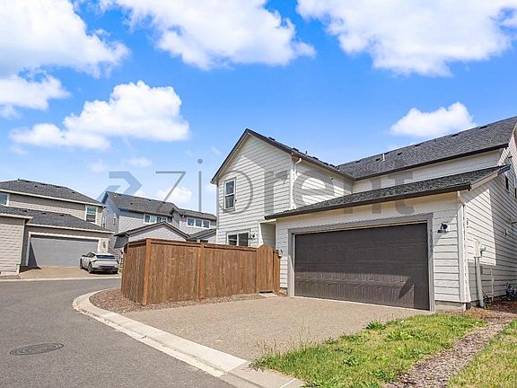 3rd image of 31060 NW Yorkshire St