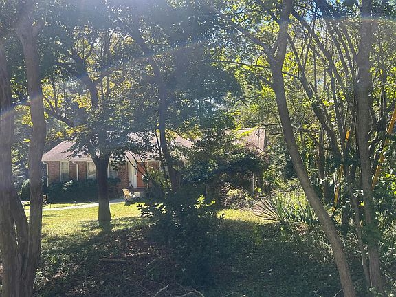 2nd image of 849 Bradford Ct SW