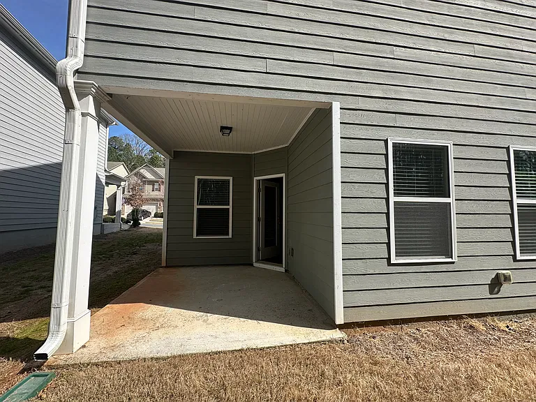 112 Bryon Ln — Photo 8
