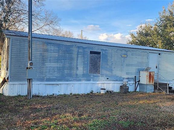 3rd image of 107 College Ln