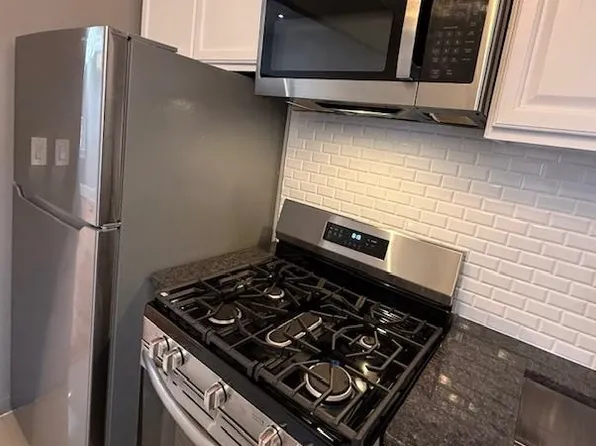 6607 Lincoln Place image 6 of 18