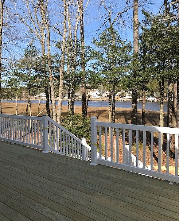 Deck overlooks Manklin Creek
