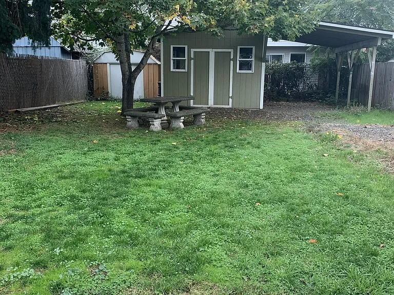 8023 SE Cooper St — Photo 13