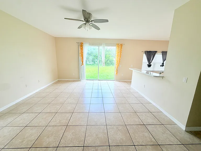 4208 Lugano Ct — Photo 9
