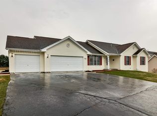 856 E McKearn Ln, Beloit, WI 53511