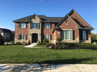 51850 Pierce Dr #105, Northville, MI