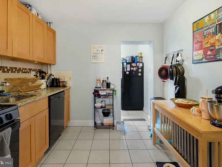 105 W Salaignac St — Photo 8