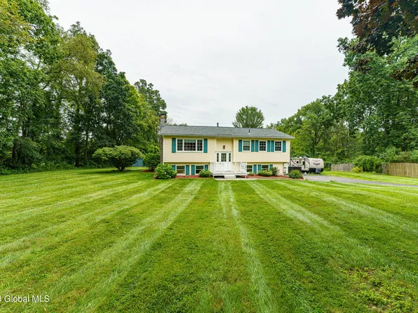 25 Nolan Road, Ballston Lake, NY 12019