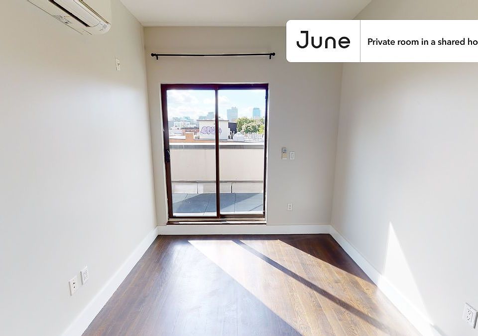 1st image of 444 Franklin Ave #C