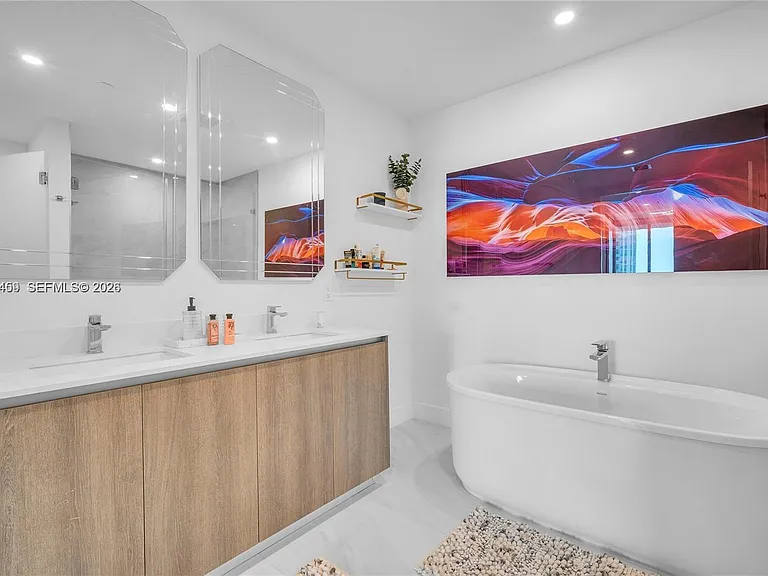 17550 Collins Ave #704 — Photo 26