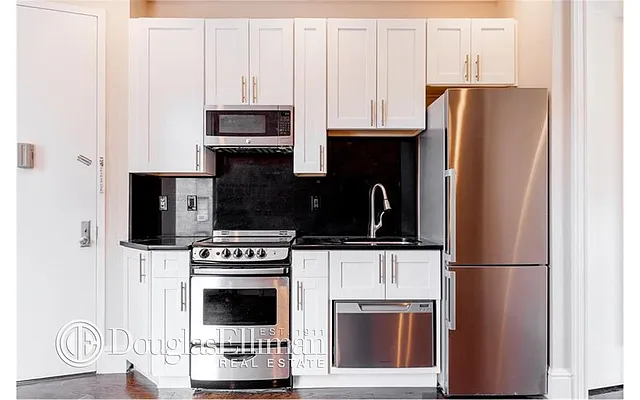 Rented by Douglas Elliman | media 26