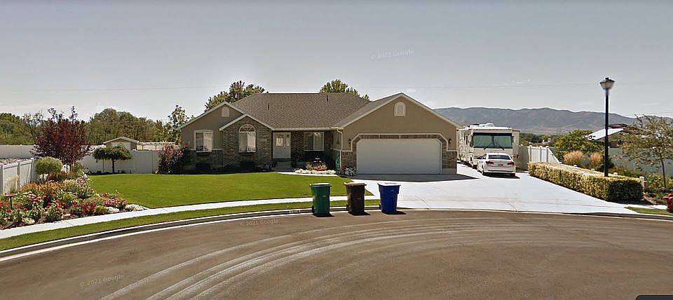 1st image of 1524 N 40th St E