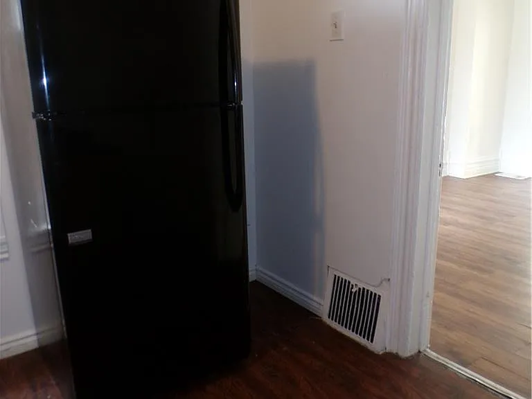 111 Ridge Ave — Photo 8