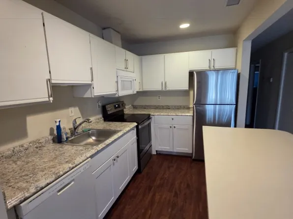 99 Ashlar Hill Ct, Parkville, MD 21234