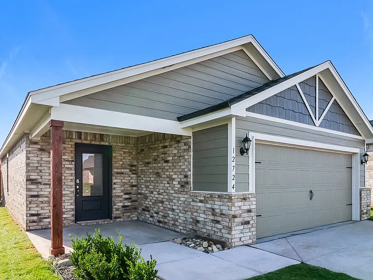 12724 Carrara Ln — Photo 3