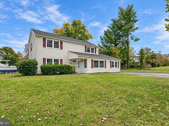 2nd image of 3111 Sedgwick Ln