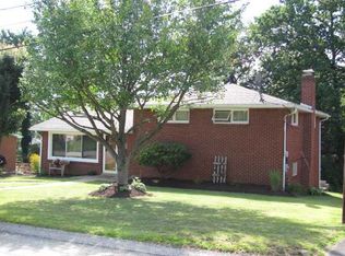 1160 Rosedale Dr, Greensburg, PA