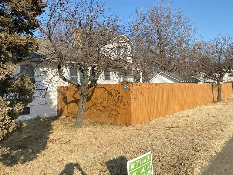 2080 SW Washburn Ave — Photo 8
