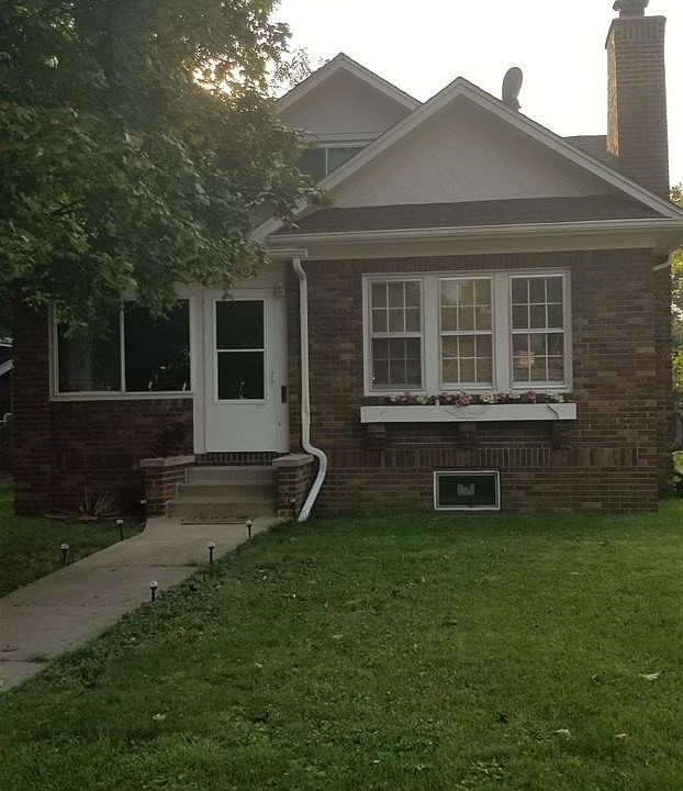 2nd image of 1824 N Court St