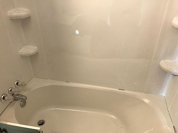2nd image of 738 Bellaire Ave