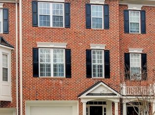 1904 Waters Edge Trl, Roswell, GA 30075