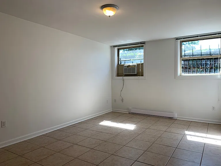 Squirrel HIll Properties — Photo 34