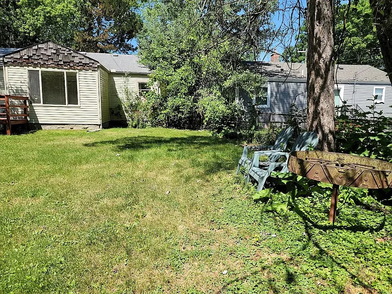 Lexington — Photo 19